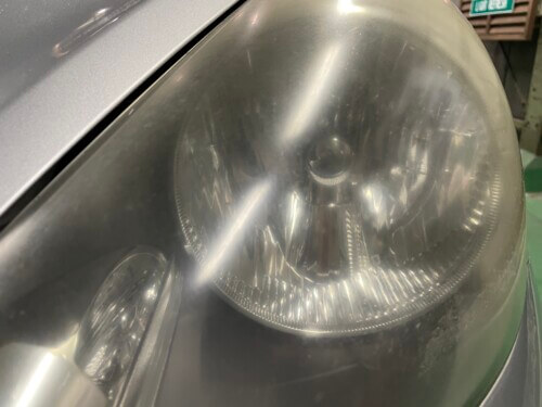 IMG 1212 - 【ヴィッツ】【マーチ】【フィット】【ベリーサ】国産コンパクトカーのヘッドライト磨き